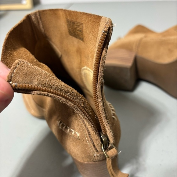 UGG Women's Bandara Suede Ankle Boot Size 7 1095053 Brown Neutral Zip Closure - Picture 4 of 13